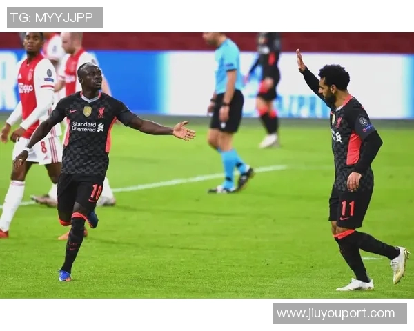 意甲激战巴萨以3-0战胜利物浦乌龙球成比赛转折点战术深度解析