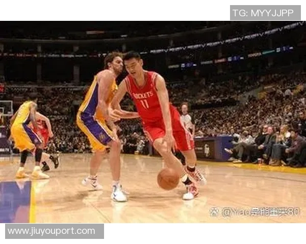 姚明跨界艺术之旅：探索篮球巨星的动漫绘画世界