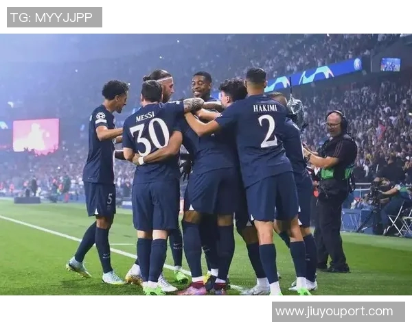 巴黎圣日耳曼逆转尤文图斯友谊赛精彩绝杀瞬间引发全场狂欢