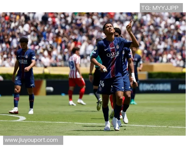 英超震撼战役波尔图大胜巴黎圣日耳曼引发转会风波 英超震撼战役波尔图大胜巴黎圣日耳曼引发转会风波