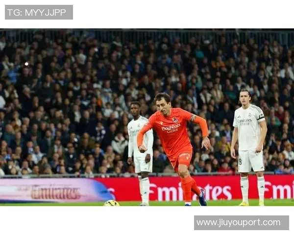 西甲激战皇马大胜利物浦补时进球点燃全场气氛与转会传闻交织 西甲激战皇马大胜利物浦补时进球点燃全场气氛与转会传闻交织